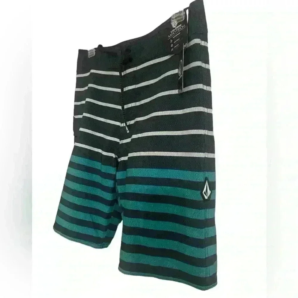 Volcom NWT Mod-Tech Board Shorts Size 30 - Picture 15 of 16